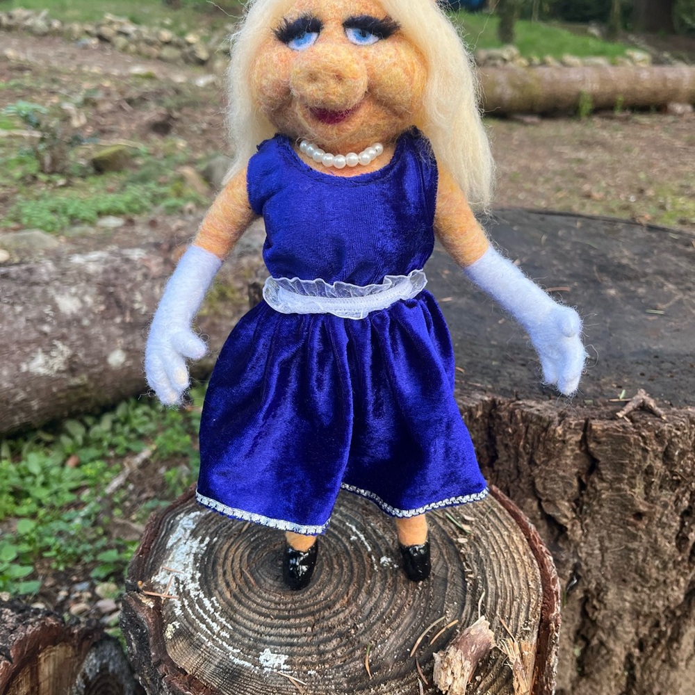 Felted Ms.Piggy